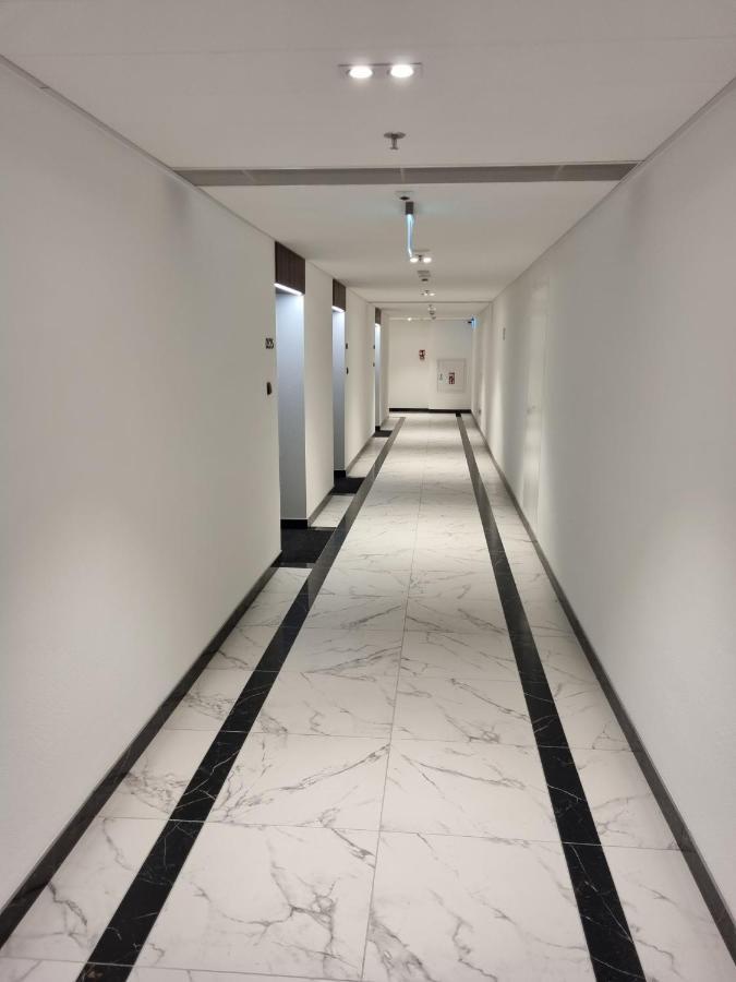 Jbhotels Apartament Comfort Hanza Tower Szczecin Eksteriør bilde